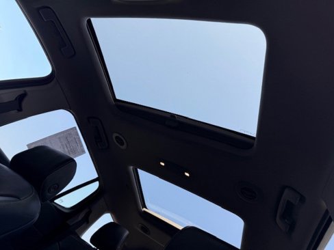 Used 2019 GMC Acadia SLT w/ Black Edition image 39