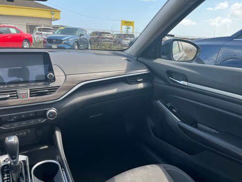 Used 2023 Nissan Altima 2.5 SV image 35