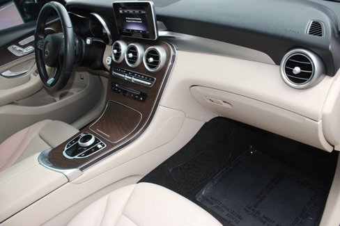 Certified 2019 Mercedes-Benz GLC 300 image 32