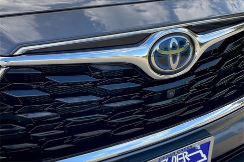 Used 2021 Toyota Highlander Platinum image 31