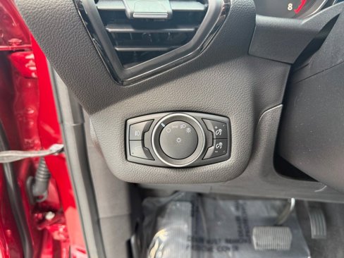 Used 2017 Ford Escape Titanium image 9