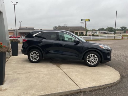 Used 2021 Ford Escape SE w/ Cold Weather Package image 6