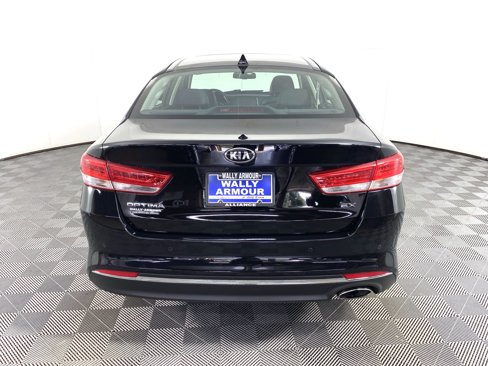Used 2016 Kia Optima EX w/ Premium Package image 10