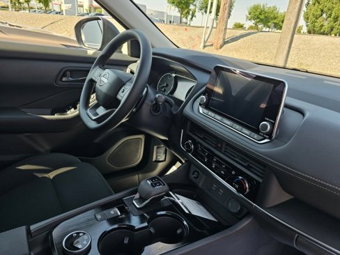 New 2025 Nissan Rogue S image 12