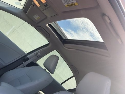 Used 2017 Honda Accord EX-L image 18
