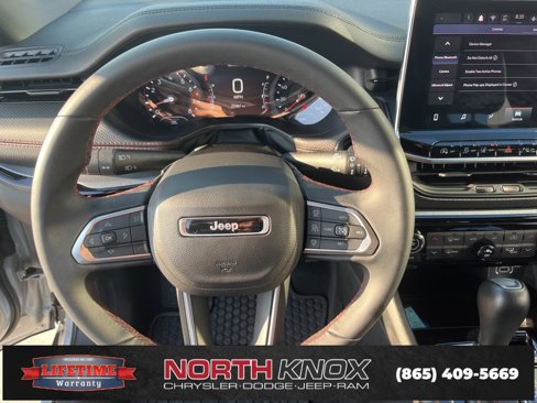 Used 2024 Jeep Compass Trailhawk image 9