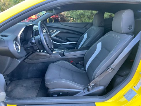 Used 2017 Chevrolet Camaro LT image 9