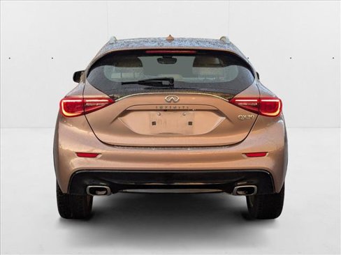 Used 2018 INFINITI QX30 Premium w/ Cargo Package image 6