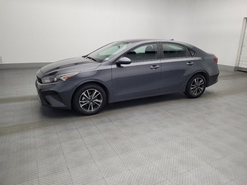 Used 2024 Kia Forte LXS image 2