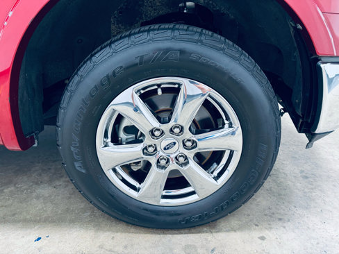 Used 2018 Ford F150 Lariat w/ Equipment Group 502A Luxury image 11
