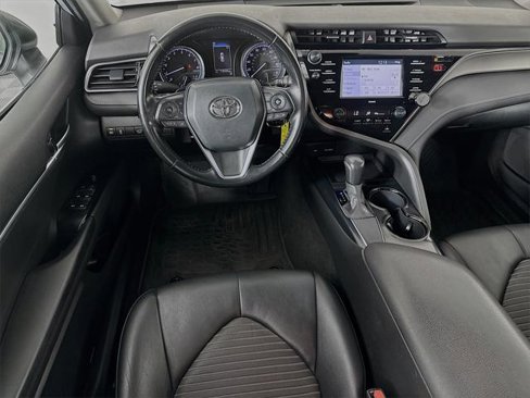 Certified 2020 Toyota Camry SE image 21