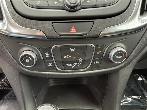 Used 2020 Chevrolet Equinox LT image 25