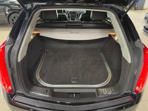 Used 2012 Cadillac SRX Luxury image 24