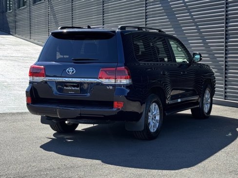 Used 2019 Toyota Land Cruiser image 7