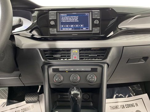 Used 2022 Volkswagen Taos S image 25