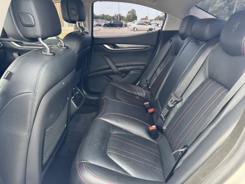 Used 2018 Maserati Ghibli image 12