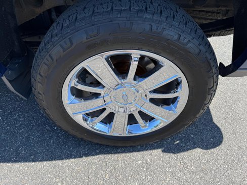 Used 2018 Chevrolet Silverado 1500 High Country image 41