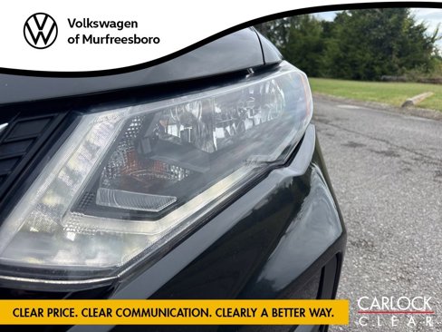 Used 2018 Nissan Rogue SV image 10
