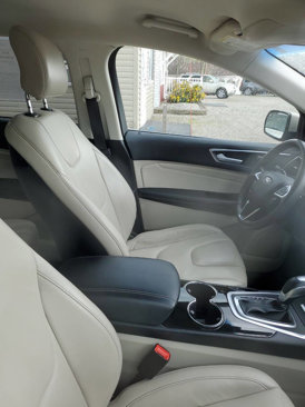 Used 2018 Ford Edge Titanium w/ Ford Safe & Smart Package image 7