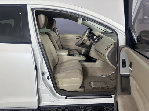 Used 2012 Nissan Murano S image 10