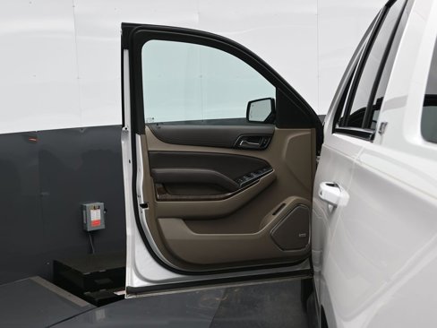 Used 2019 Chevrolet Tahoe LT w/ Luxury Package image 8