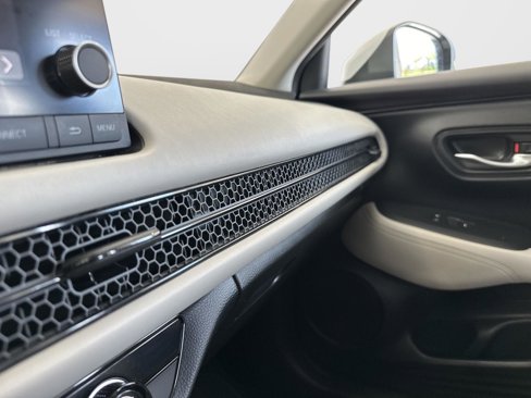 Certified 2023 Honda HR-V LX image 17