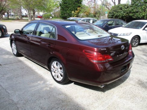 Used 2009 Toyota Avalon XLS image 3