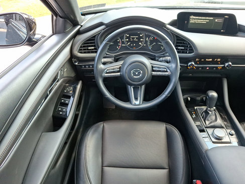 Certified 2021 MAZDA MAZDA3 Hatchback w/Premium Plus Pkg image 12