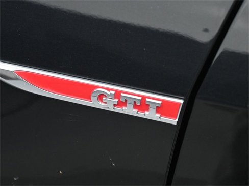 Used 2019 Volkswagen GTI Autobahn image 12