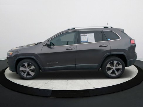 Used 2019 Jeep Cherokee Limited w/ Luxury Group image 7