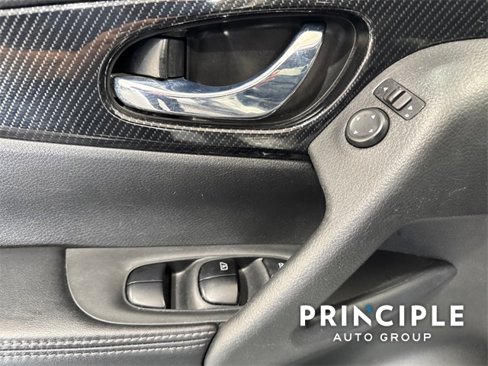 Used 2018 Nissan Rogue SL image 19