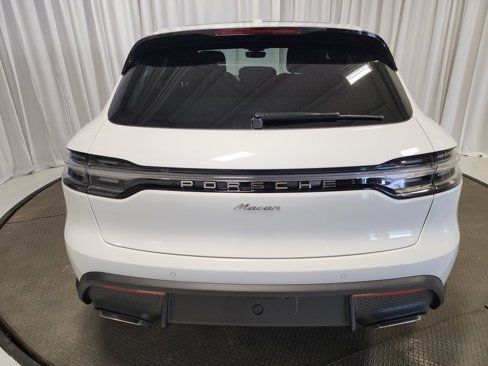 Used 2025 Porsche Macan image 6
