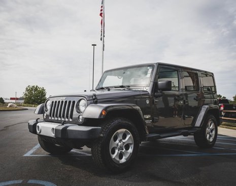 Used 2014 Jeep Wrangler Unlimited Sahara w/ Dual Top Group image 13
