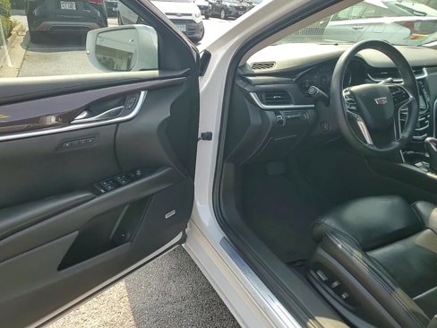Used 2016 Cadillac XTS Premium image 9