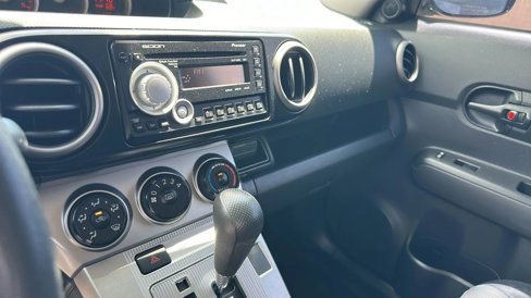 Used 2011 Scion xB image 35