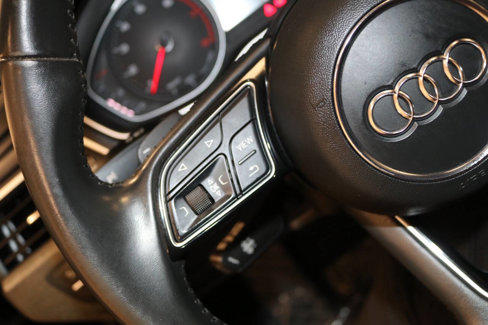 Used 2019 Audi A4 2.0T Premium image 30