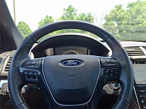 Used 2019 Ford Explorer Limited w/ Class III Trailer Tow Package image 20