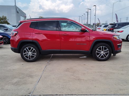 Used 2019 Jeep Compass Latitude image 13