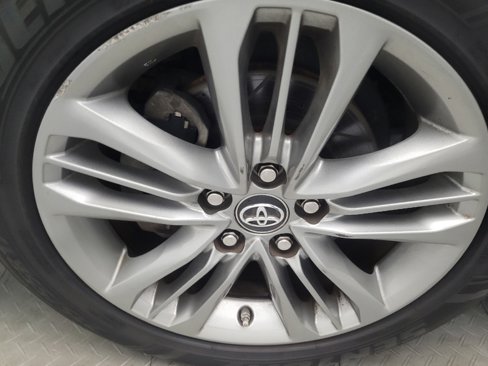 Used 2017 Toyota Camry SE image 31