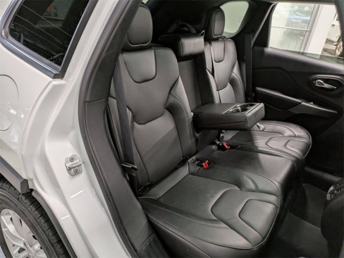 Used 2022 Jeep Cherokee Latitude Lux w/ Sun & Sound Group image 22