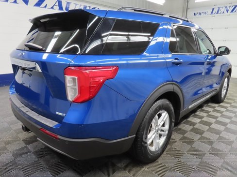 Used 2020 Ford Explorer XLT w/ Equipment Group 202A image 4