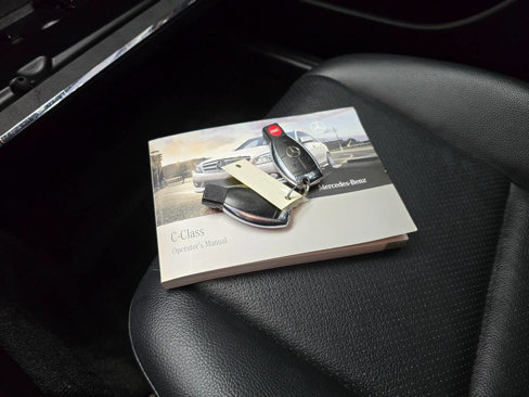 Used 2009 Mercedes-Benz C 300 4MATIC Sedan image 24