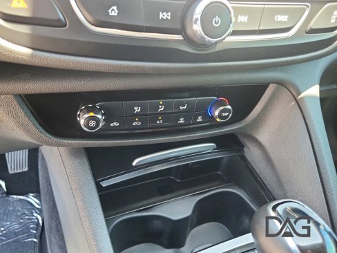 Used 2019 Buick Regal Preferred w/ Sights and Sounds Package image 32