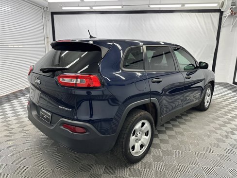Used 2014 Jeep Cherokee Sport image 5