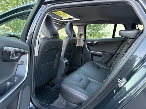Used 2015 Volvo V60 T5 Premier image 39