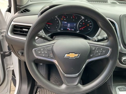 Used 2020 Chevrolet Equinox LT image 17