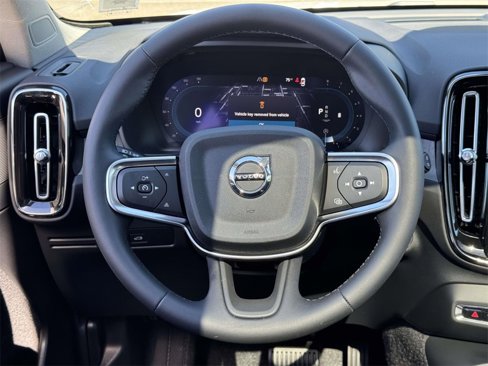 Certified 2025 Volvo XC40 B5 Core w/ Protection Package Premier image 12