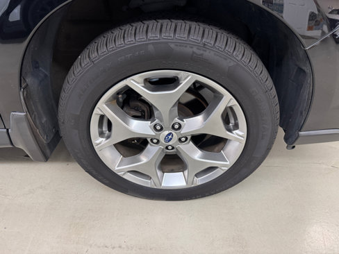Used 2017 Subaru Forester 2.5i Touring image 31