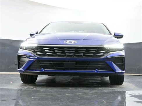 Used 2024 Hyundai Elantra SEL w/ Convenience Package image 30