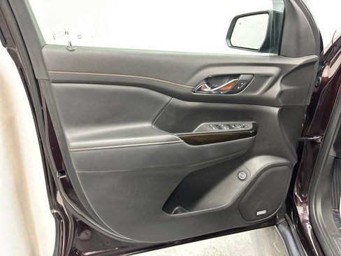 Used 2020 GMC Acadia AT4 w/ Driver Alert Package II image 10